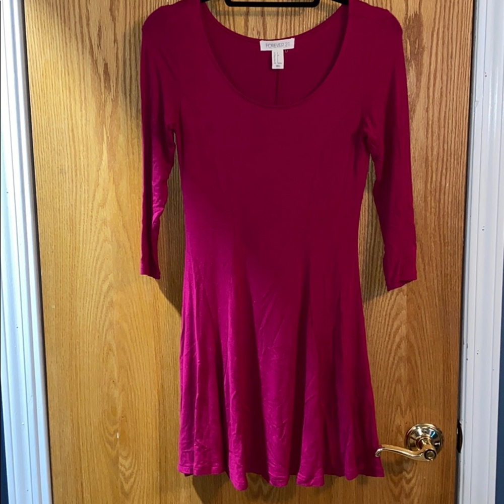 Mini, flowy magenta dress
